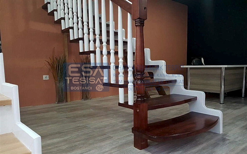 Ahşap Merdiven Kamelya İşleri